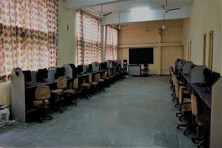 KC College of Pharmacy campus in Shaheed Bhagat Singh Nagar, Punjab, India — photo 2