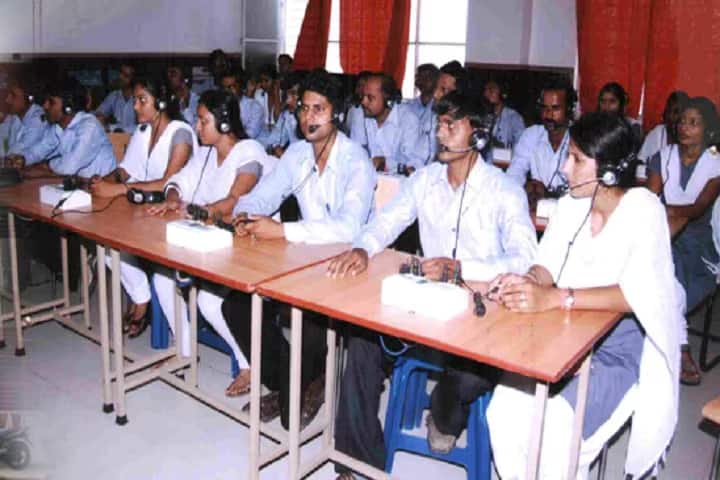 Vishweshraiya College of Education campus in Meerut, Uttar Pradesh, India — photo 4