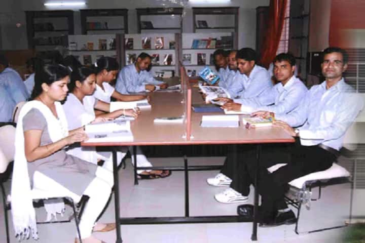 Vishweshraiya College of Education campus in Meerut, Uttar Pradesh, India — photo 5