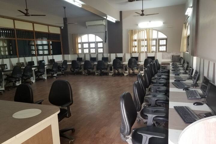 AY Dadabhai Technical Institute campus in Surat, Gujarat, India — photo 3