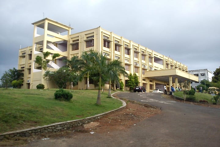 Travancore Engineering College campus in Kollam, Kerala, India — photo 1