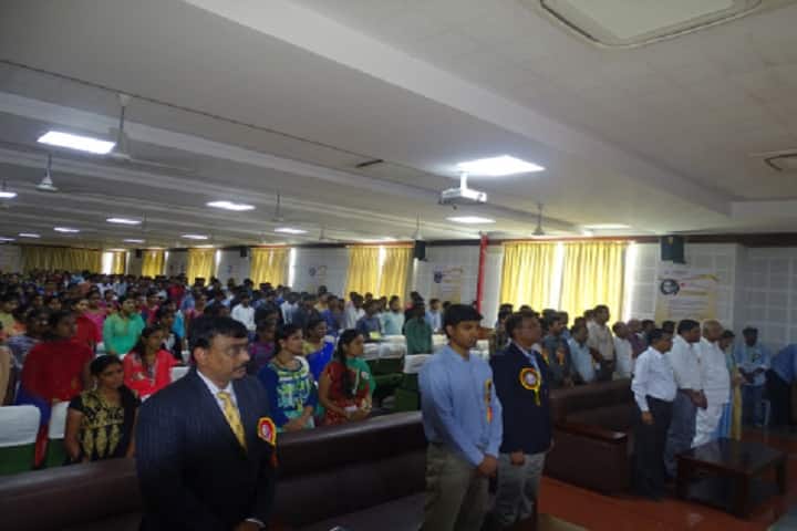 Vignan Pharmacy College campus in Vadlamudi, Andhra Pradesh, India — photo 2