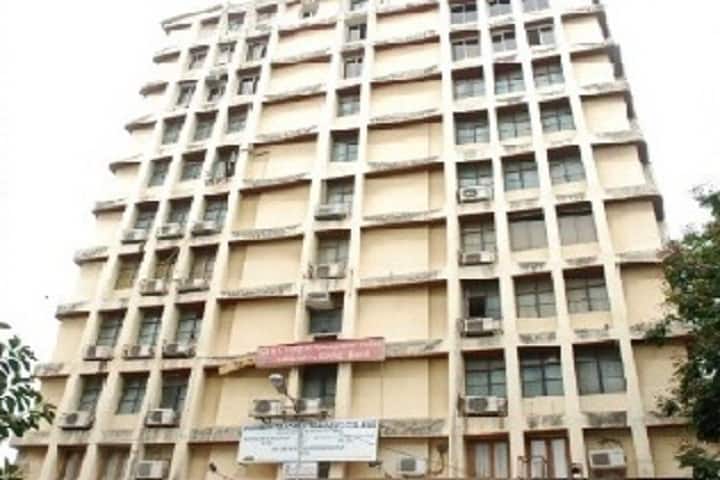 Bombay Teachers' Training College campus in Mumbai, Maharashtra, India — photo 1