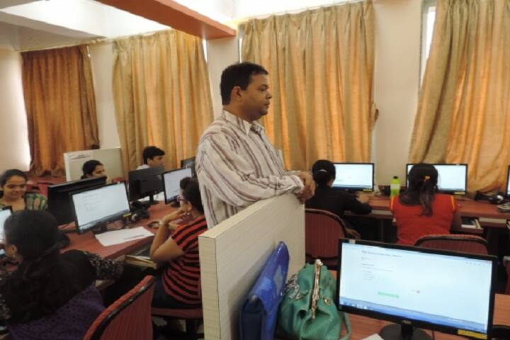 Bombay Teachers' Training College campus in Mumbai, Maharashtra, India — photo 4