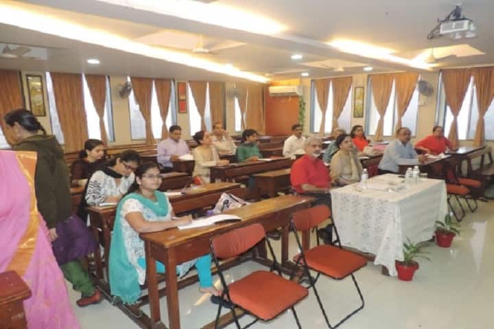 Bombay Teachers' Training College campus in Mumbai, Maharashtra, India — photo 6