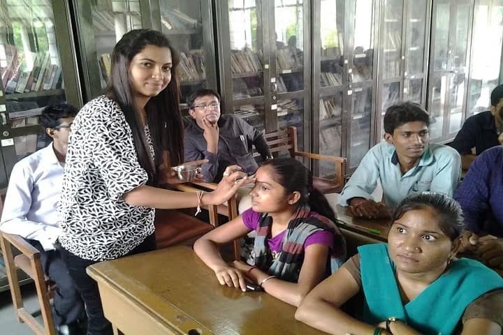 AG Teachers College campus in Ahmedabad, Gujarat, India — photo 4