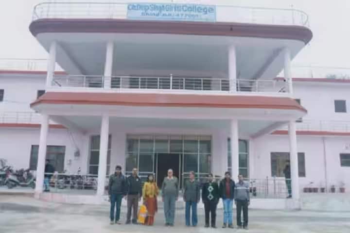 Choudhary Dilip Singh Girls College campus in Bhind, Madhya Pradesh, India — photo 1