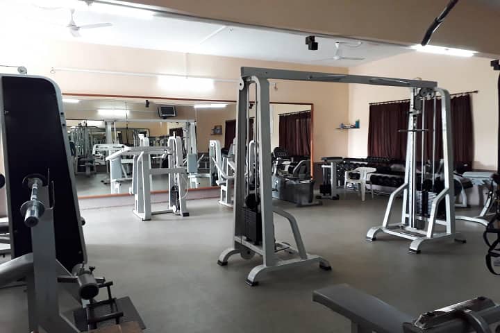 HR Patel Institute of Pharmacy campus in Shirpur, Maharashtra, India — photo 2
