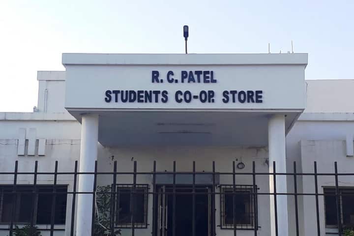 HR Patel Institute of Pharmacy campus in Shirpur, Maharashtra, India — photo 5