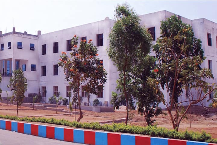 Holy Mary Institute of Technology and Science campus in Bogaram, Telangana, India — photo 1