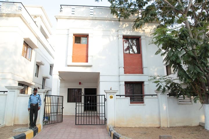 Holy Mary Institute of Technology and Science campus in Bogaram, Telangana, India — photo 3