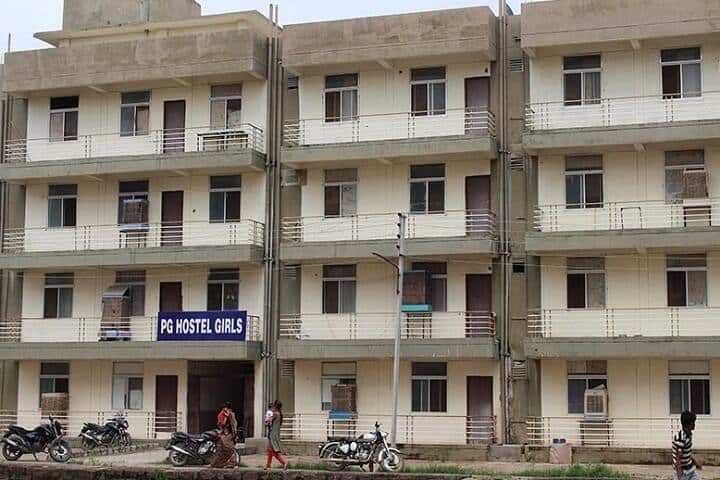 LN Nursing College campus in Inayatpur, Madhya Pradesh, India — photo 4