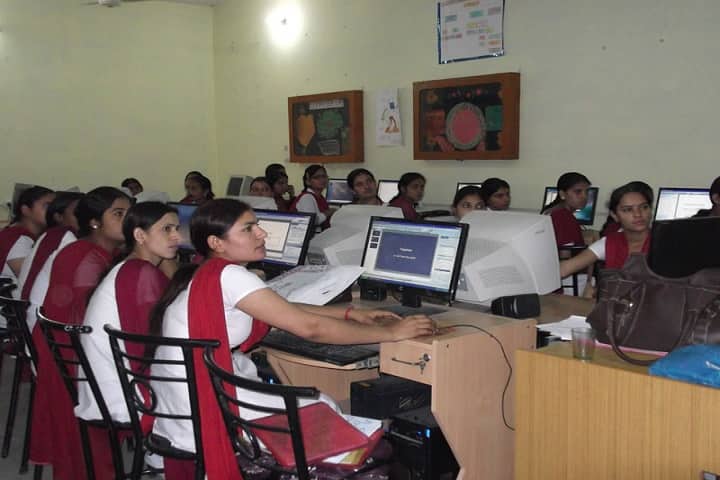 Ch Ishwar Singh Mahila Shikshan Mahavidyalaya campus in Kaithal, Haryana, India — photo 3