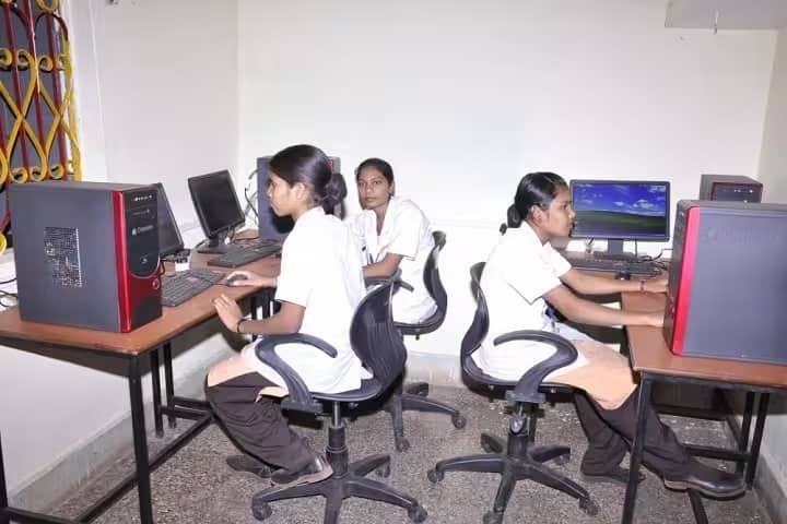 Maruti Institute of Nursing campus in Balod, Chhattisgarh, India — photo 2