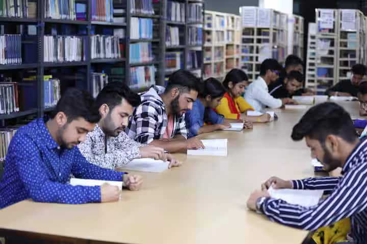 Deepanshu Law College campus in Saharanpur, Uttar Pradesh, India — photo 4