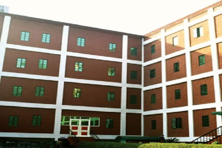 KMC College of Nursing and Paramedical Sciences campus in Meerut, Uttar Pradesh, India — photo 1