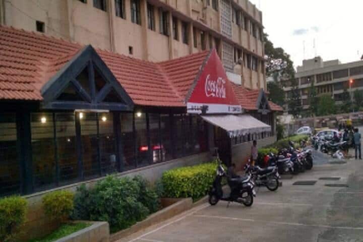 Vokkaligara Sangha Dental College and Hospital campus in Bangalore, Karnataka, India — photo 2