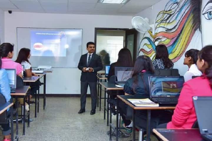 JD Institute of Fashion Technology campus in Thane, Maharashtra, India — photo 1