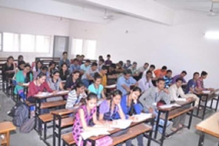 Shri Umiya BCA College campus in Ahmedabad, Gujarat, India — photo 3