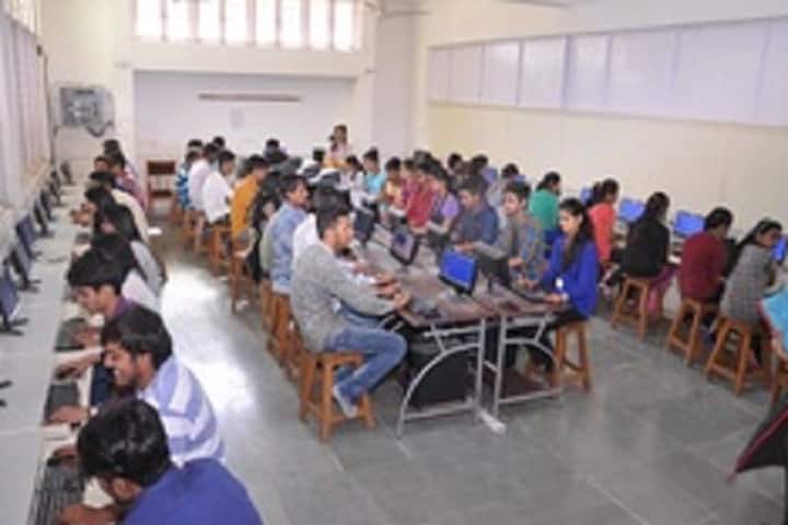 Shri Umiya BCA College campus in Ahmedabad, Gujarat, India — photo 6