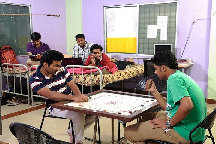 RajaRajeswari Dental College and Hospital campus in Bangalore, Karnataka, India — photo 4