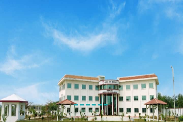 Sardar Patel Ayurvedic Medical College and Hospital campus in Balaghat, Madhya Pradesh, India — photo 1