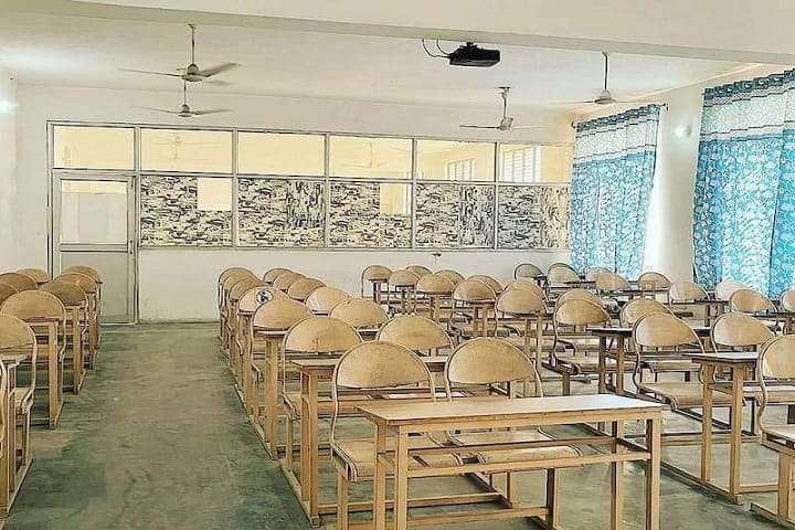 Jeevan Gopi Institute of Pharmacy and Technology campus in Baghpat, Uttar Pradesh, India — photo 6