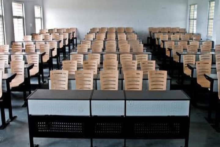 JDSR Institute of Pharmacy campus in Bareilly, Uttar Pradesh, India — photo 3
