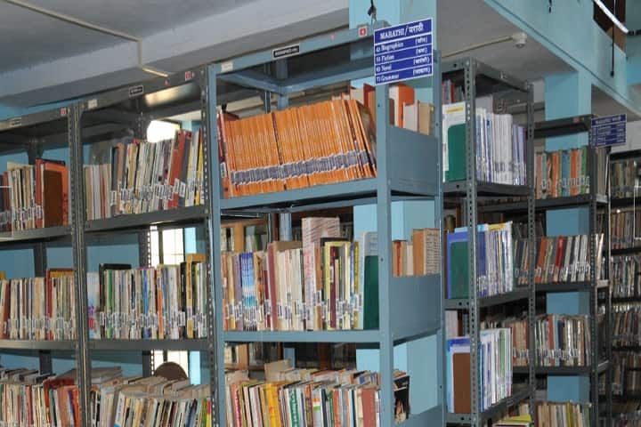 Babuji Avhad Mahavidyalaya campus in Pathardi, Maharashtra, India — photo 2
