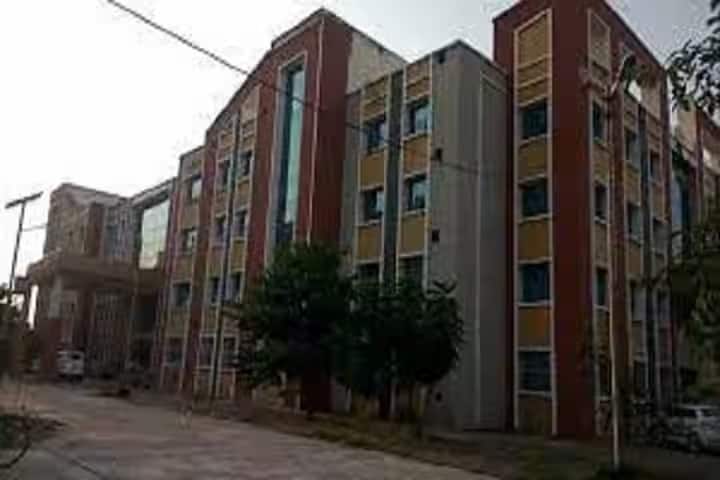Government Ayurvedic College and Hospital campus in Varanasi, Uttar Pradesh, India — photo 1