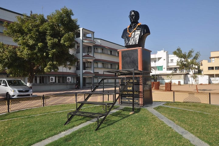 Shri Akhil Anjana Kelavani Mandal Smt JM Chaudhari College of Computer Application campus in Gandhinagar, Gujarat, India — photo 1