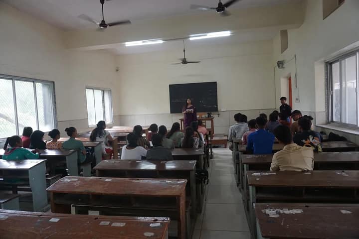 Shree Swaminarayan Gadi Institute of Technology campus in Ahmedabad, Gujarat, India — photo 2