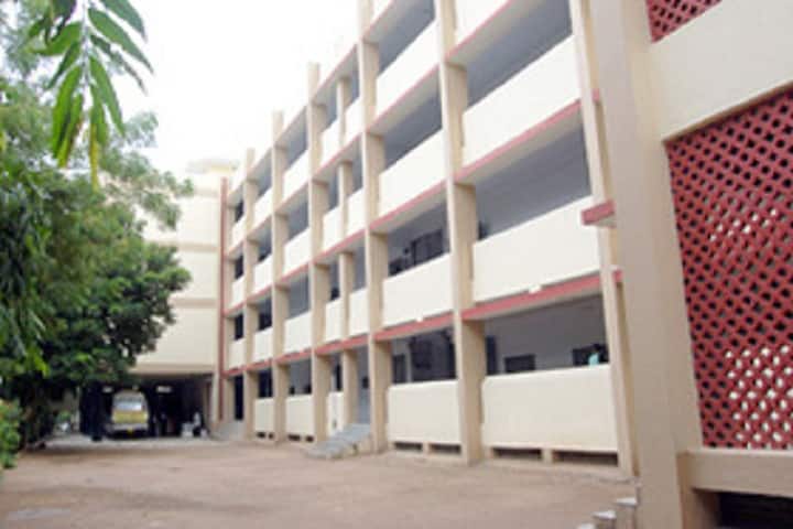 Daulatbhai Trivedi Law College campus in Ahmedabad, Gujarat, India — photo 1