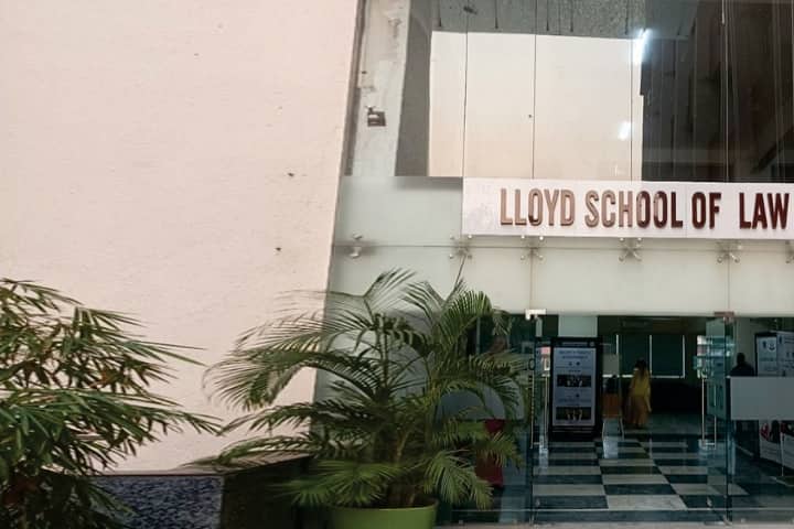 Lloyd School of Law campus in Greater Noida, Uttar Pradesh, India — photo 1