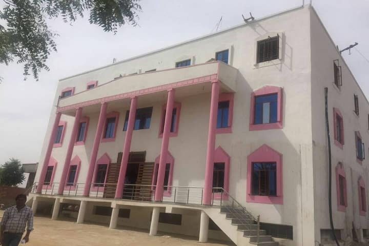 Imperial College of Nursing campus in Jaipur, Rajasthan, India — photo 2
