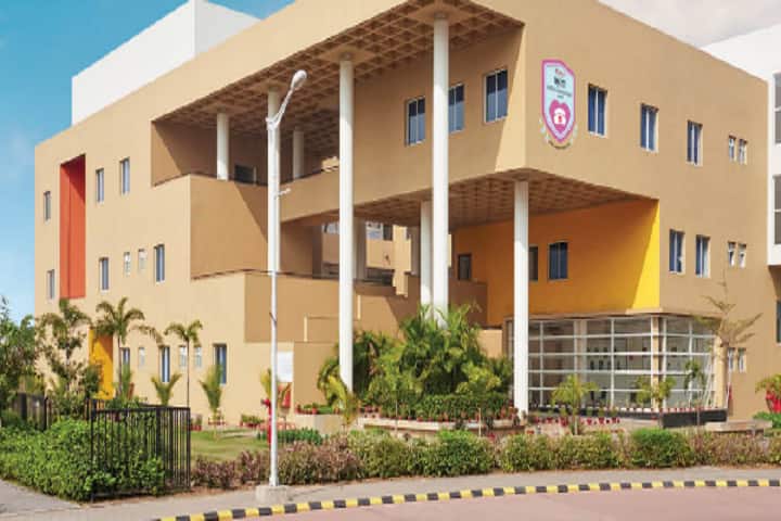 IQ City Nursing College campus in Durgapur, West Bengal, India — photo 1