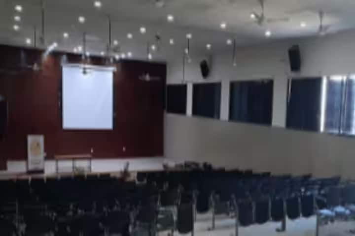 KLE Ayurveda Medical College campus in Chikodi, Karnataka, India — photo 2