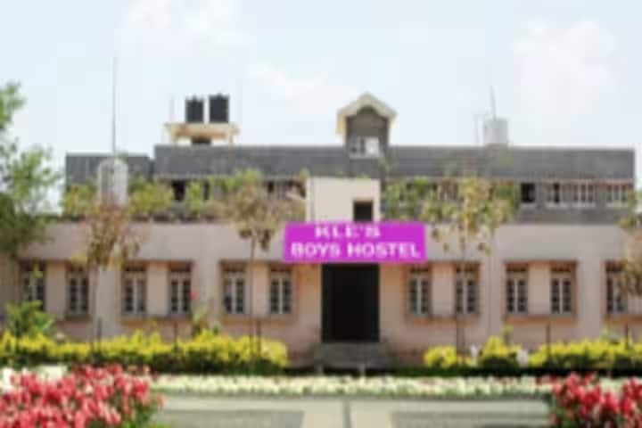 KLE Ayurveda Medical College campus in Chikodi, Karnataka, India — photo 4