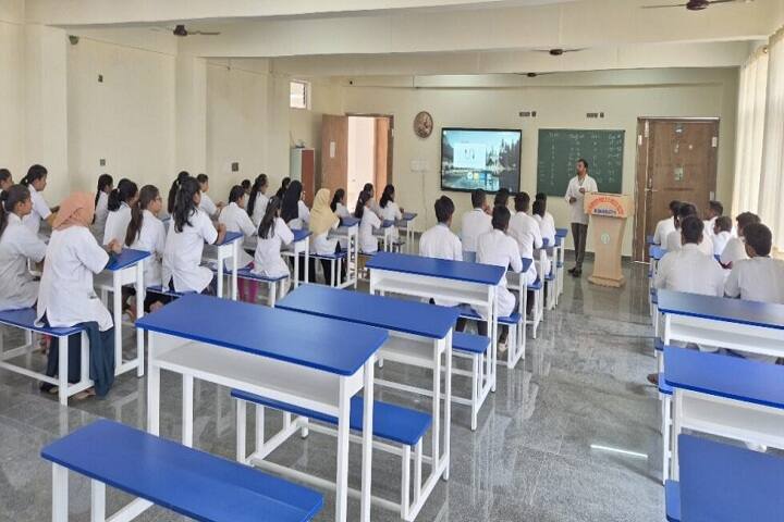 Smt Shantadevi Memorial Ayurveda Medical College and Hospital campus in Bagalkot, Karnataka, India — photo 2