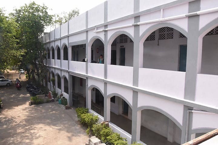 Dr Khatri Mahavidyalaya campus in Chandrapur, Maharashtra, India — photo 2