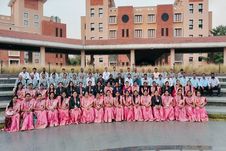 Dr Khatri Mahavidyalaya campus in Chandrapur, Maharashtra, India — photo 5