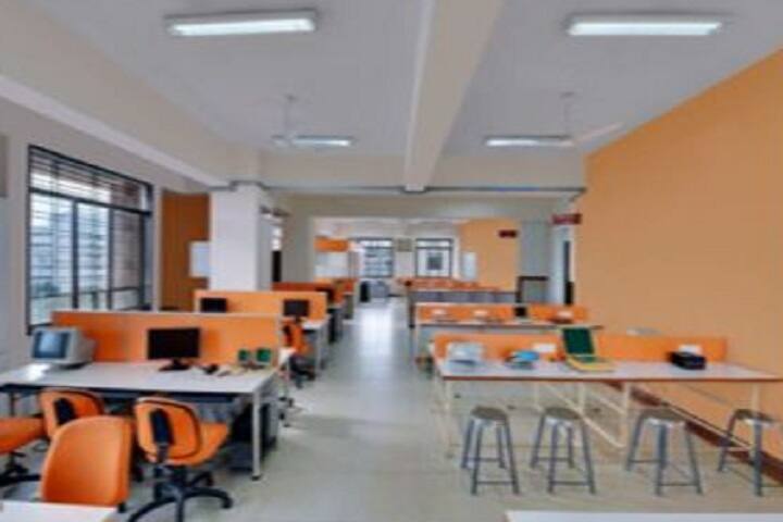 Dr DY Patil Arts campus in Pune, Maharashtra, India — photo 4