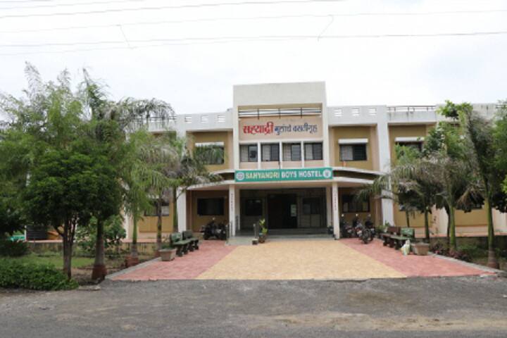 College of Horticulture campus in Akola, Maharashtra, India — photo 5