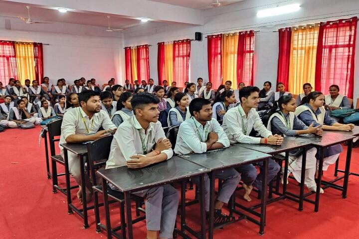 Deen Dayal Upadhyay Government PG College campus in Saidabad, Uttar Pradesh, India — photo 3