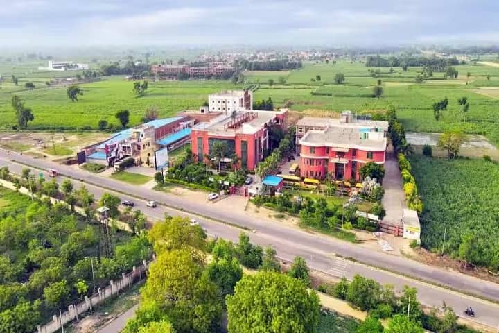 Mahaveer Ayurvedic Medical College and Hospital campus in Meerut, Uttar Pradesh, India — photo 1