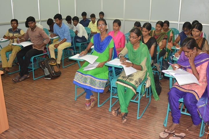 Dr MGR Fisheries College and Research Institute campus in Thalainayar, Tamil Nadu, India — photo 2