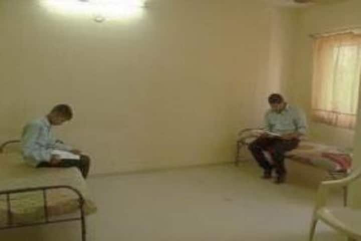 Shree Dhanvantary College of Engineering and Technology campus in Surat, Gujarat, India — photo 5