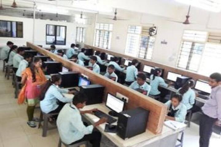 Shree Dhanvantary College of Engineering and Technology campus in Surat, Gujarat, India — photo 6