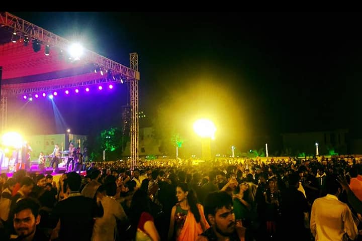 SAL College of Engineering campus in Ahmedabad, Gujarat, India — photo 2