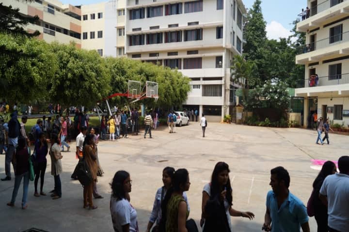 KLE Society's Law College campus in Bangalore, Karnataka, India — photo 1